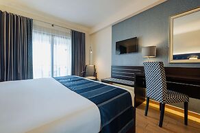 AX The Victoria Hotel
