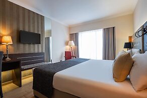 AX The Victoria Hotel