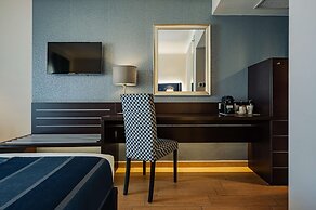 AX The Victoria Hotel