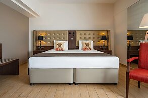 AX The Victoria Hotel