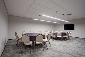 QOYA Hotel Curitiba, Curio Collection by Hilton