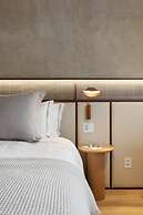 QOYA Hotel Curitiba, Curio Collection by Hilton