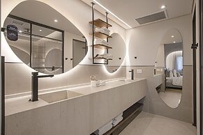 QOYA Hotel Curitiba, Curio Collection by Hilton