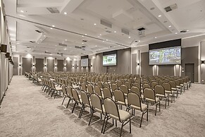 QOYA Hotel Curitiba, Curio Collection by Hilton