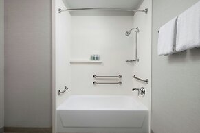 Courtyard by Marriott Charlotte City Center