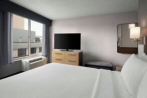 Courtyard by Marriott Charlotte City Center