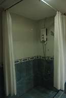 The Golden Peak Hotel & Suites powered by Cocotel