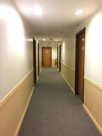 The Golden Peak Hotel & Suites powered by Cocotel