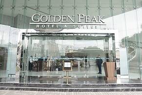 The Golden Peak Hotel & Suites powered by Cocotel