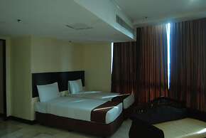 The Golden Peak Hotel & Suites powered by Cocotel