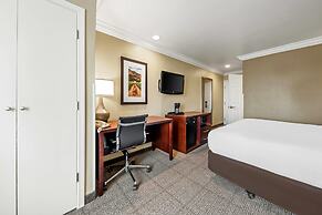 Comfort Inn & Suites Salinas City Center Area