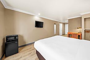 Comfort Inn & Suites Salinas City Center Area