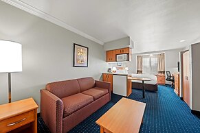 Comfort Inn & Suites Salinas City Center Area