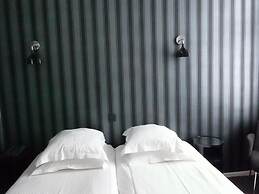 Queen Anne Hotel