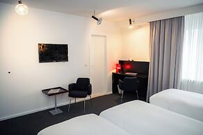 Queen Anne Hotel