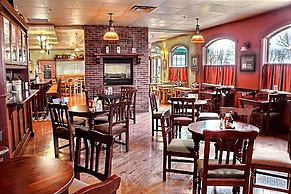 Comfort Inn & Suites at I-74 and 155