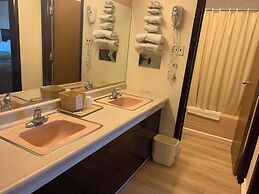 Tollway Inn of Beloit