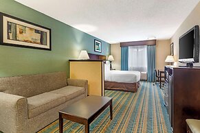 Best Western Plus Berkshire Hills Inn & Suites