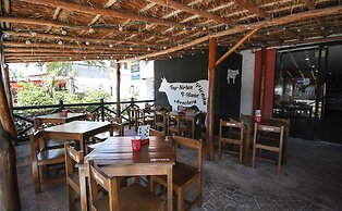 Hotel Xbalamque and Spa Cancun