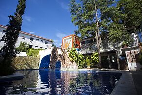 Hotel Xbalamque and Spa Cancun