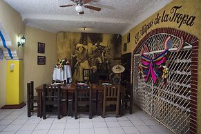 Hotel Xbalamque and Spa Cancun