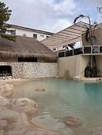 Hotel Xbalamque and Spa Cancun