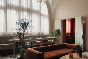 Home Hotel Christian IV