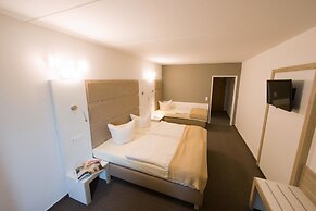 Confour Hotel