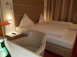 Confour Hotel