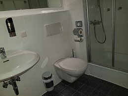Confour Hotel
