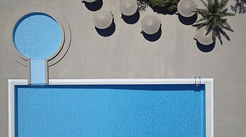 9 Muses Santorini Resort