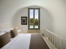 9 Muses Santorini Resort