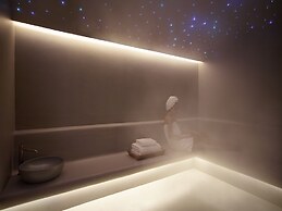 9 Muses Santorini Resort