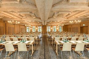 Bauer Hotel & Restaurant