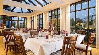 Bauer Hotel & Restaurant