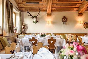 Bauer Hotel & Restaurant