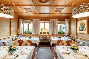 Bauer Hotel & Restaurant