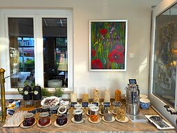 Bauer Hotel & Restaurant