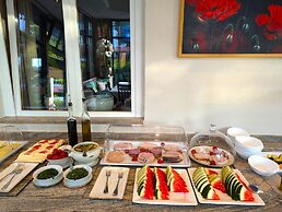 Bauer Hotel & Restaurant