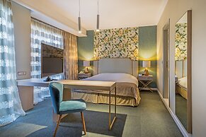 Airotel Stratos Vassilikos Hotel