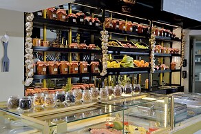 Airotel Stratos Vassilikos Hotel