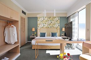 Airotel Stratos Vassilikos Hotel