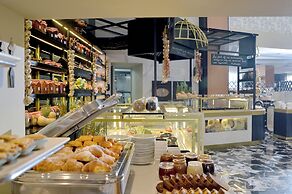 Airotel Stratos Vassilikos Hotel