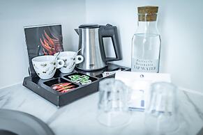 The Levante Rathaus Apartments