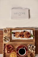 Kouros Hotel & Suites