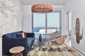 Kouros Hotel & Suites