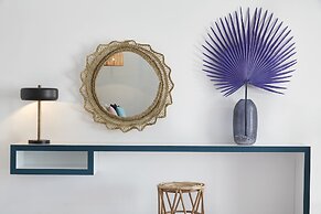 Kouros Hotel & Suites