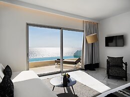 Kouros Hotel & Suites