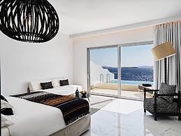 Kouros Hotel & Suites