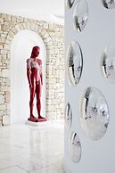 Kouros Hotel & Suites